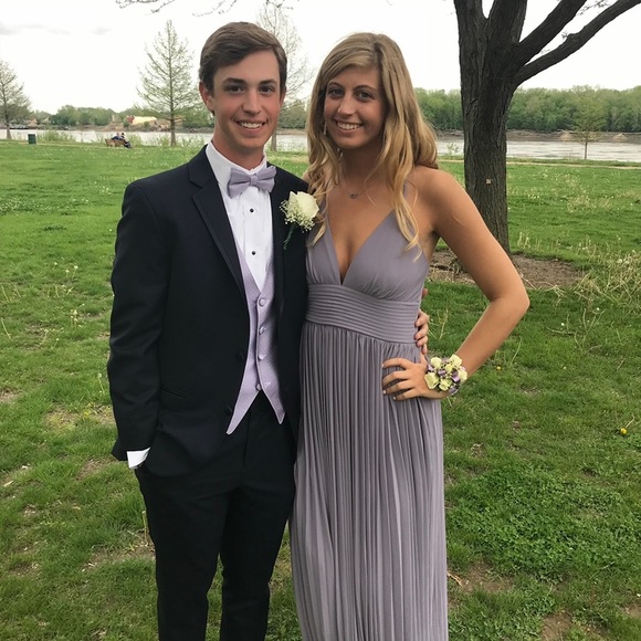 LULU’s prom dress - Picture 4 of 4